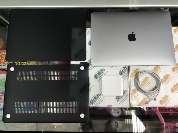 ขาย MacBook Pro (13-inch 2019 Two Thunderbolt 3 ports) สภาพ99%